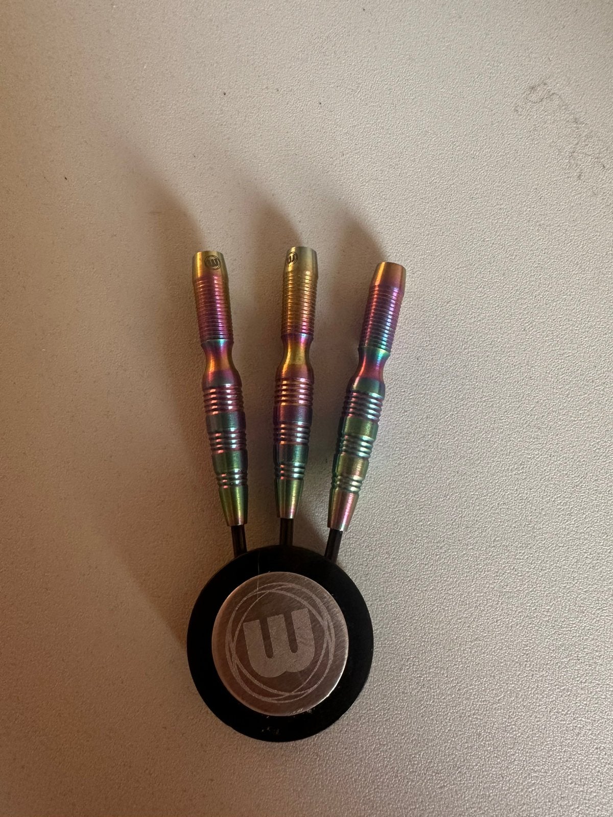 Winmau Simon Whitlock Rainbow 90% – 24 gram dartpijlen, Ophalen of Verzenden, Zo goed als nieuw, Pijlen