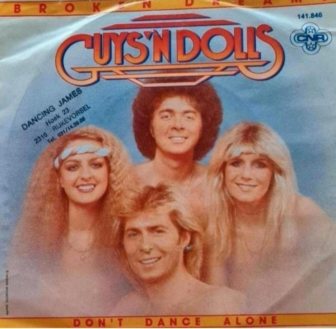 GUYS 'N DOLLS  - 5 SINGLES !, Ophalen of Verzenden, Gebruikt, Pop