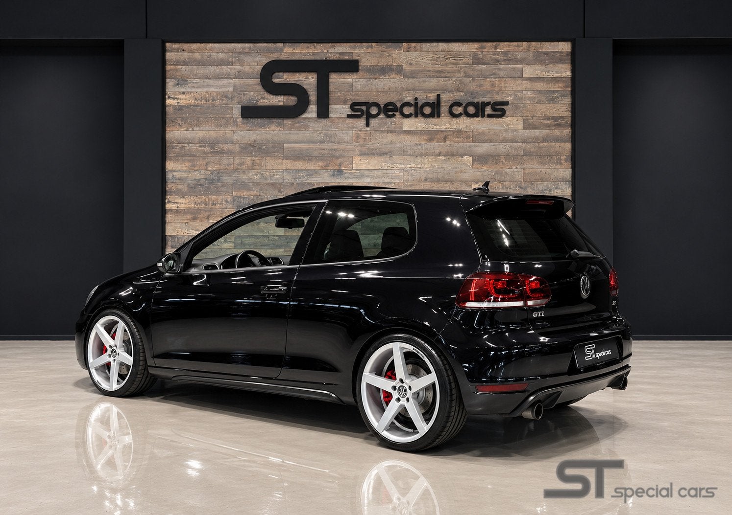 Volkswagen Golf 2.0 GTI|1ste Eigenaar|Full|origineel, Auto's, Dealer onderhouden, Gebruikt, Zwart, 4 cilinders