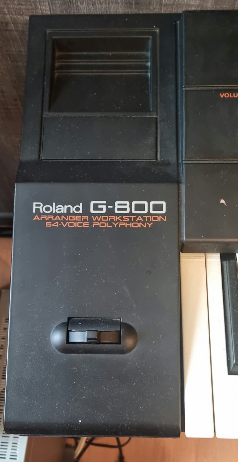 roland G - 800 gratis, Ophalen, Gebruikt, 61 toetsen, Roland