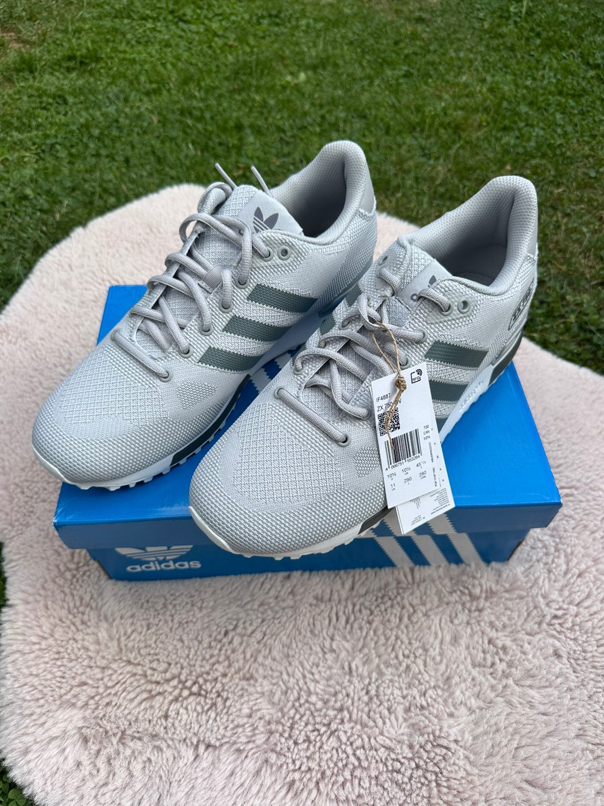 Nieuw! Adidas sneakers maat 45 1/3, Ophalen of Verzenden, Zo goed als nieuw, Wit