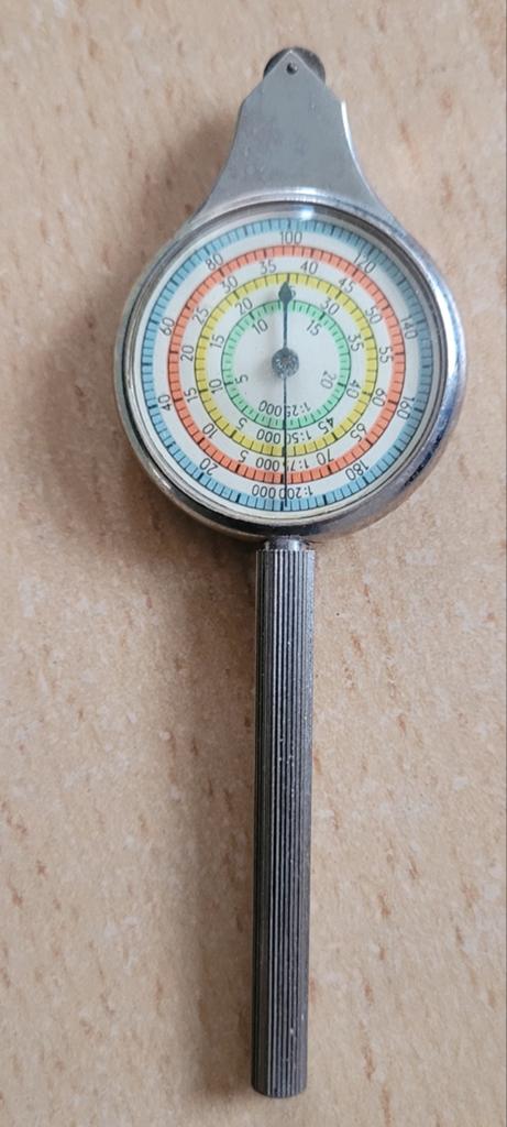 Vintage Curvimeter ofwel Opisometer genoemd. Originele doos., Verzamelen, Ophalen of Verzenden, Huis en Inrichting