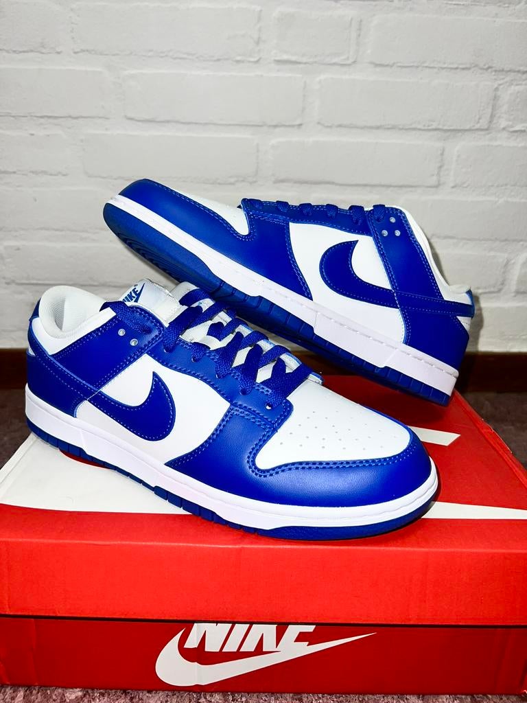 Nike Dunk Low Kentucky EU 44 / US 10, Ophalen of Verzenden, Nieuw, Blauw