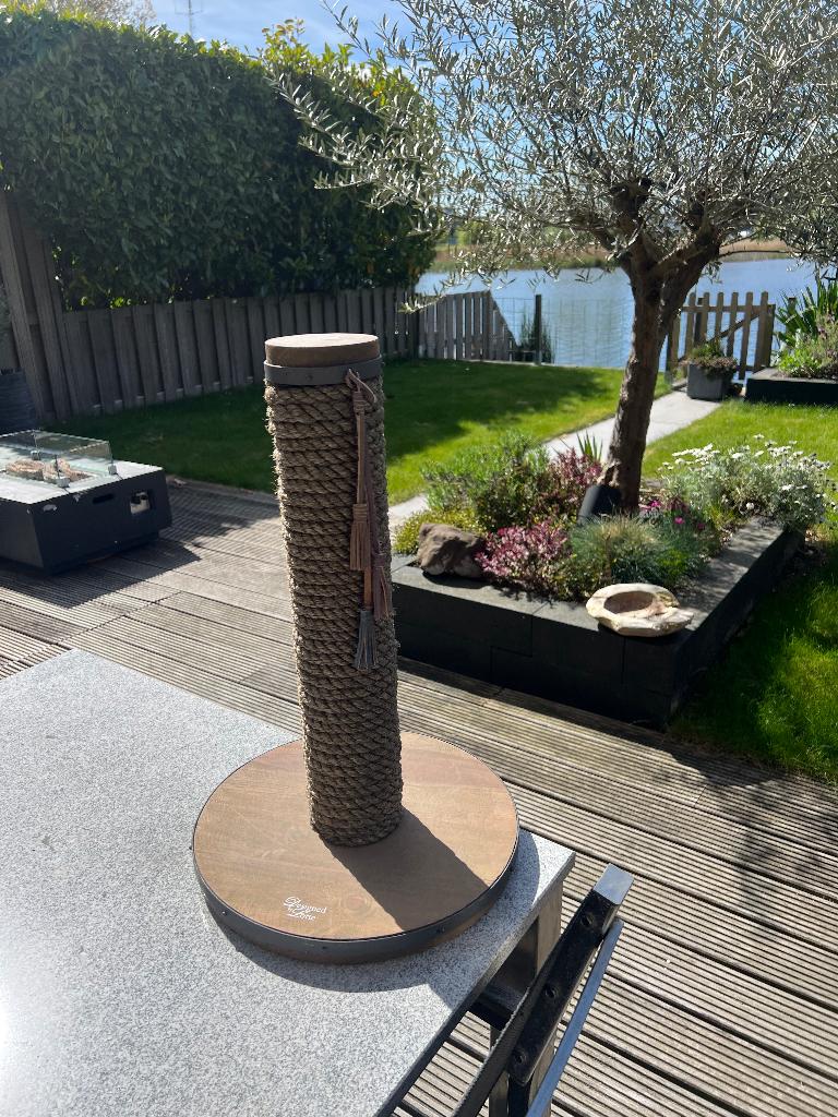 Krabpaal designed By lotte, Ophalen, Nieuw, Krabpaal