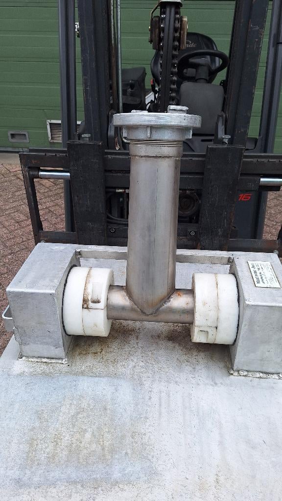 Aanzuigkorf Drijvendezuigkorf voor beregeningsinstallatie, Tuin en Terras, Waterpompen, Ophalen, Gebruikt, Industriepark 2a 9351PA Leek