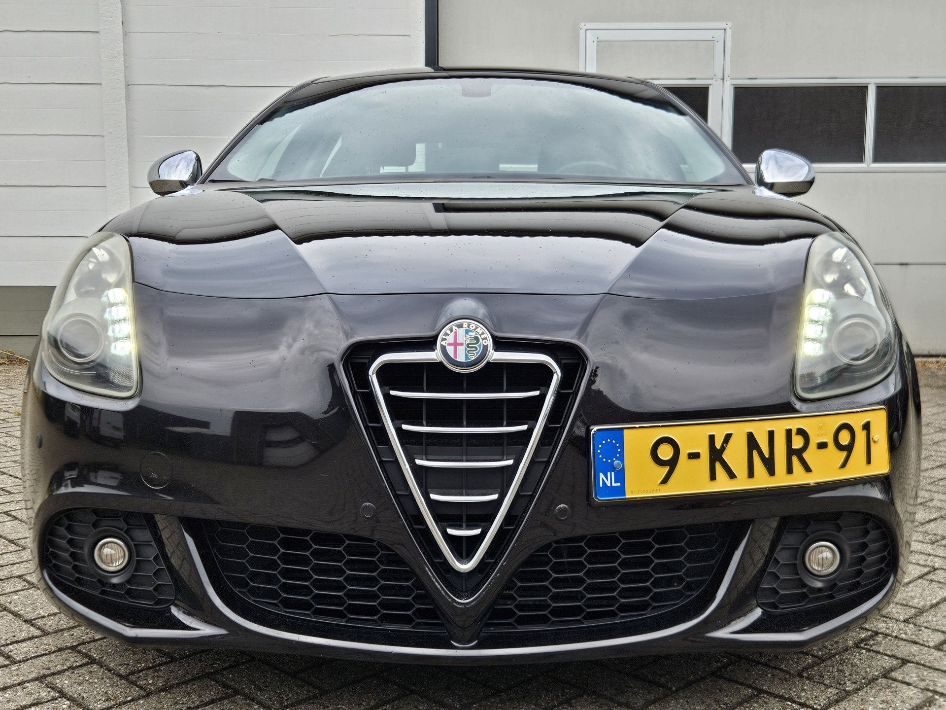 Alfa Romeo Giulietta 1.4 T Distinctive / Automaat / Leer / P, Auto's, Euro 5, 4 cilinders, Zwart, Bedrijf
