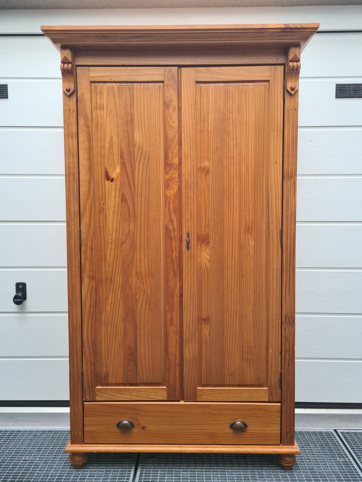 Mooie klassieke / landelijke kast. Kledingkast/ servieskast, Huis en Inrichting, Kasten | Kledingkasten, Gebruikt, 150 tot 200 cm