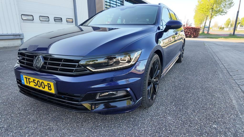 Volkswagen Passat 1.4 TSI 110KW ACT Variant DSG 2018 Blauw, Auto's, Zwart, 4 cilinders, Blauw, Parkeercamera
