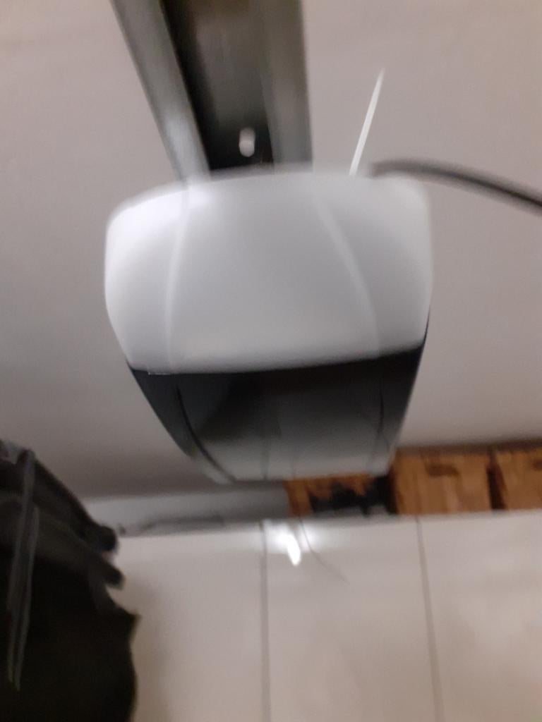 Elektrische garagedeur motor/opener, Ophalen, Zo goed als nieuw