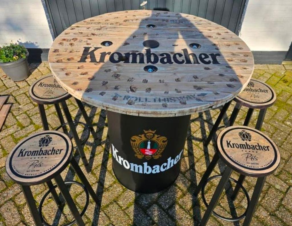 Statafel Krombacher, Ophalen of Verzenden, Nieuw