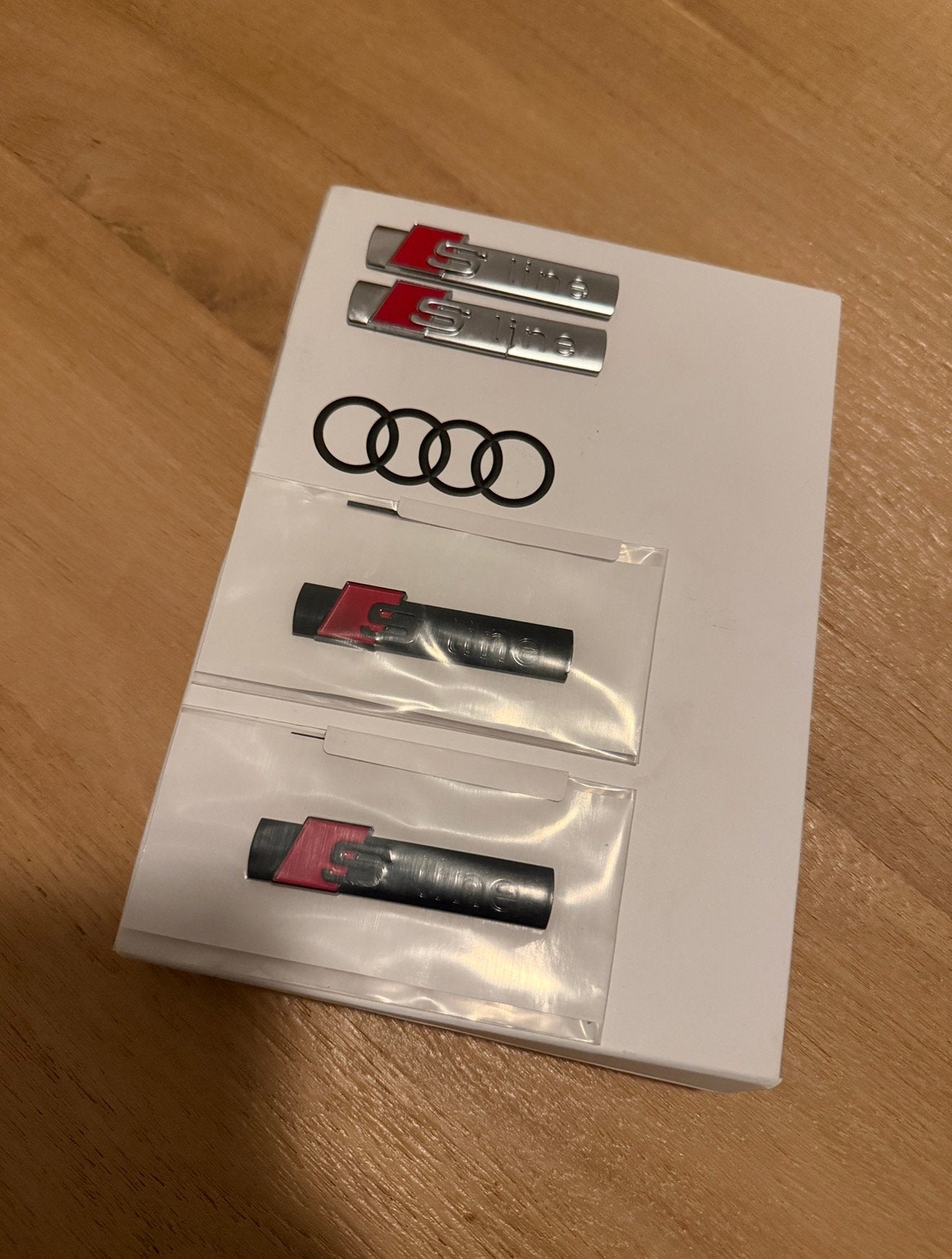 Audi S-line badge set hoogglans zwart, Ophalen of Verzenden