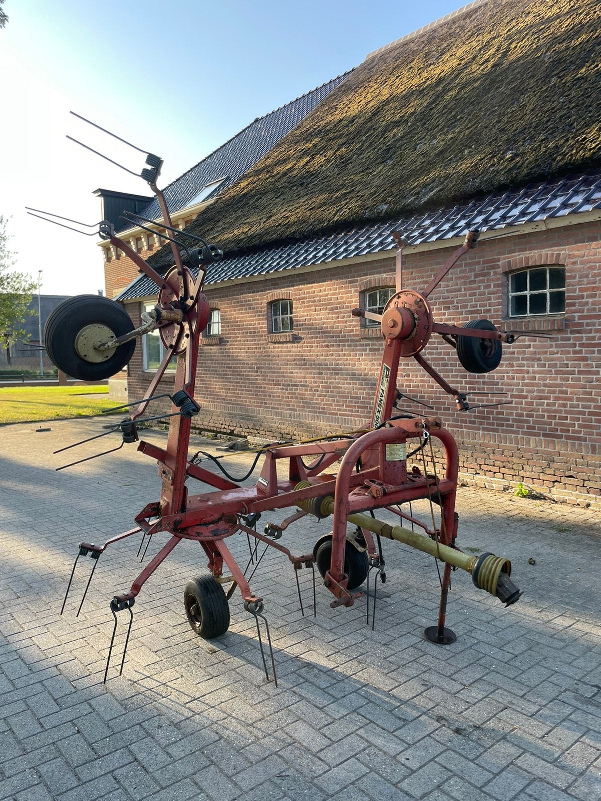 PZ Fanex 500 hooischudder, Ophalen, Akkerbouw, Weidebouw