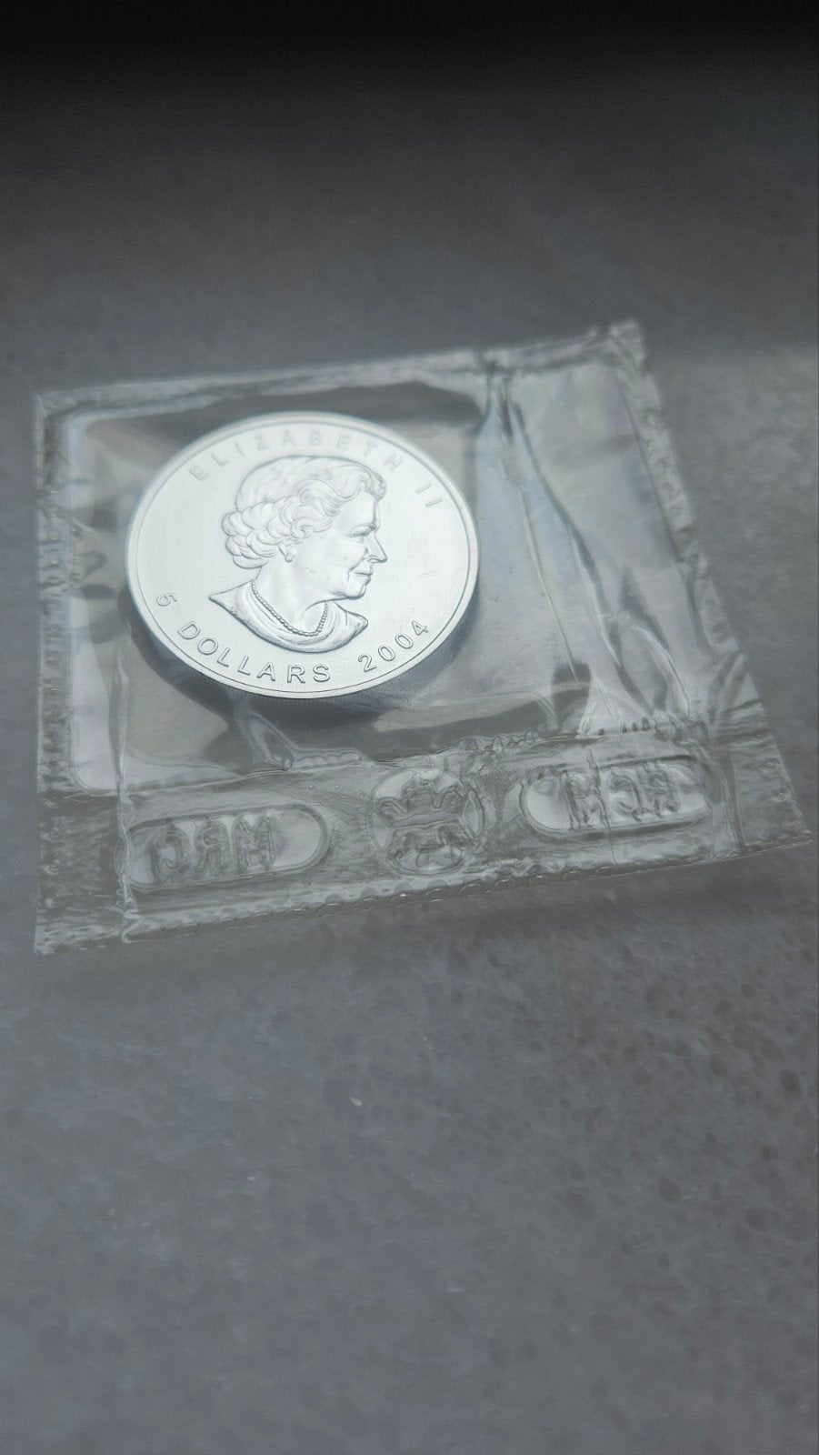 1 ounce maple leaf 2004 in seal, Ophalen of Verzenden, Zilver