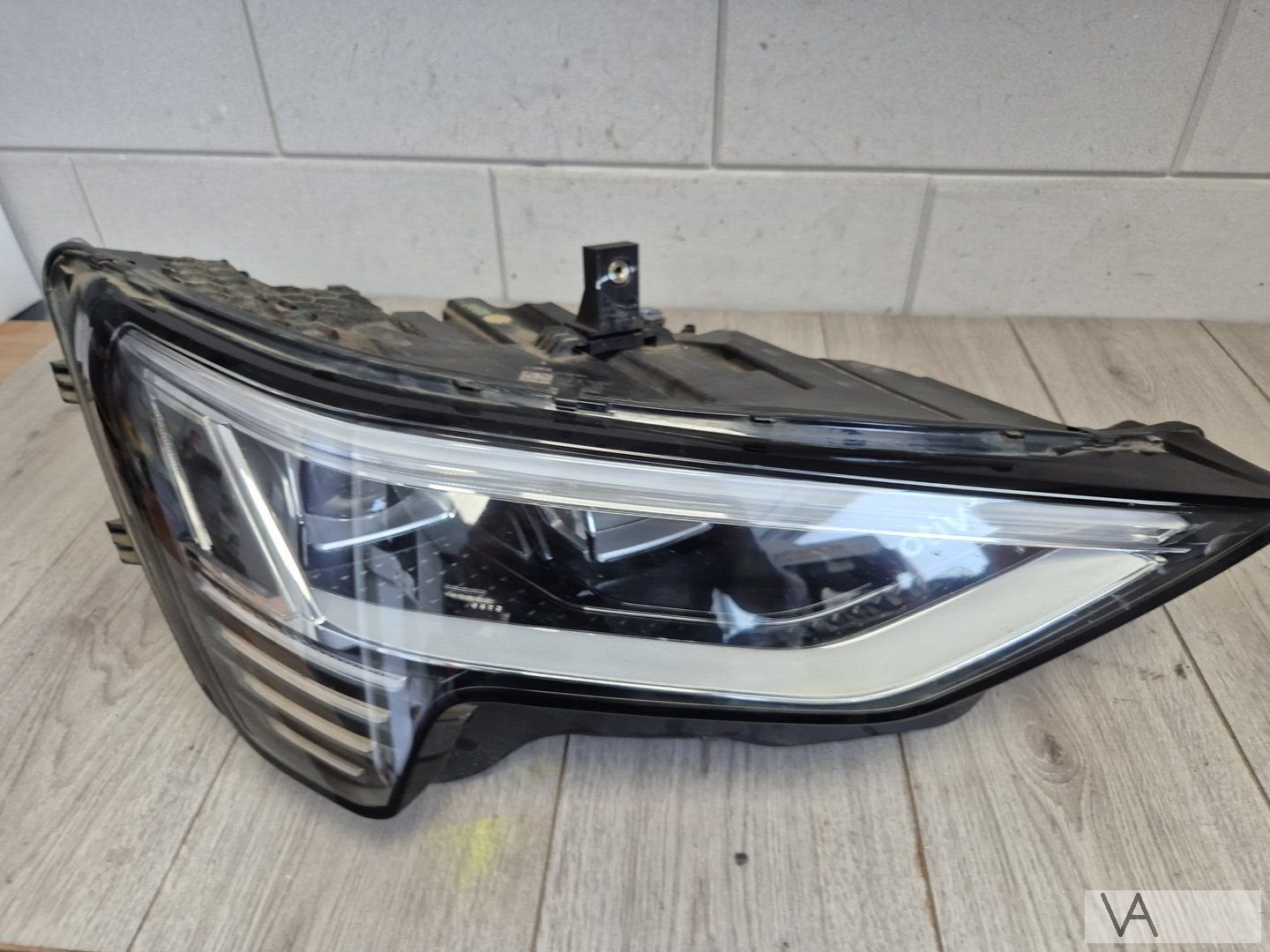 Audi E-tron Etron 2018 - 2024 koplamp rechts 4ke941040 LED, Auto-onderdelen, Gebruikt, -, -, -