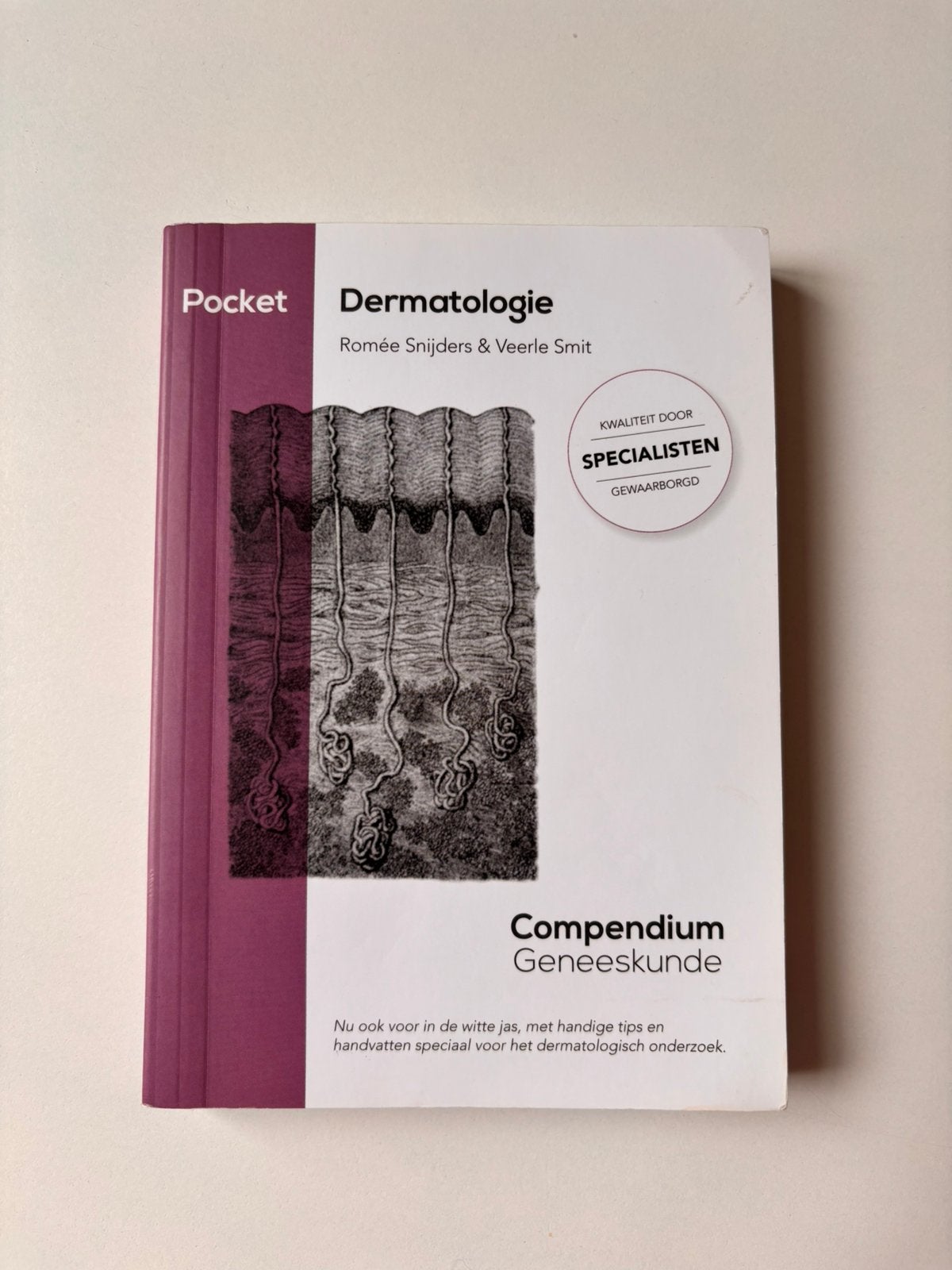 Compendium pocket dermatologie, Ophalen of Verzenden, Zo goed als nieuw