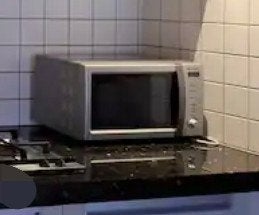 Sharp Express Magnetron - Zilverkleurig en Compact, Ophalen, Gebruikt, Minder dan 45 cm, Magnetron