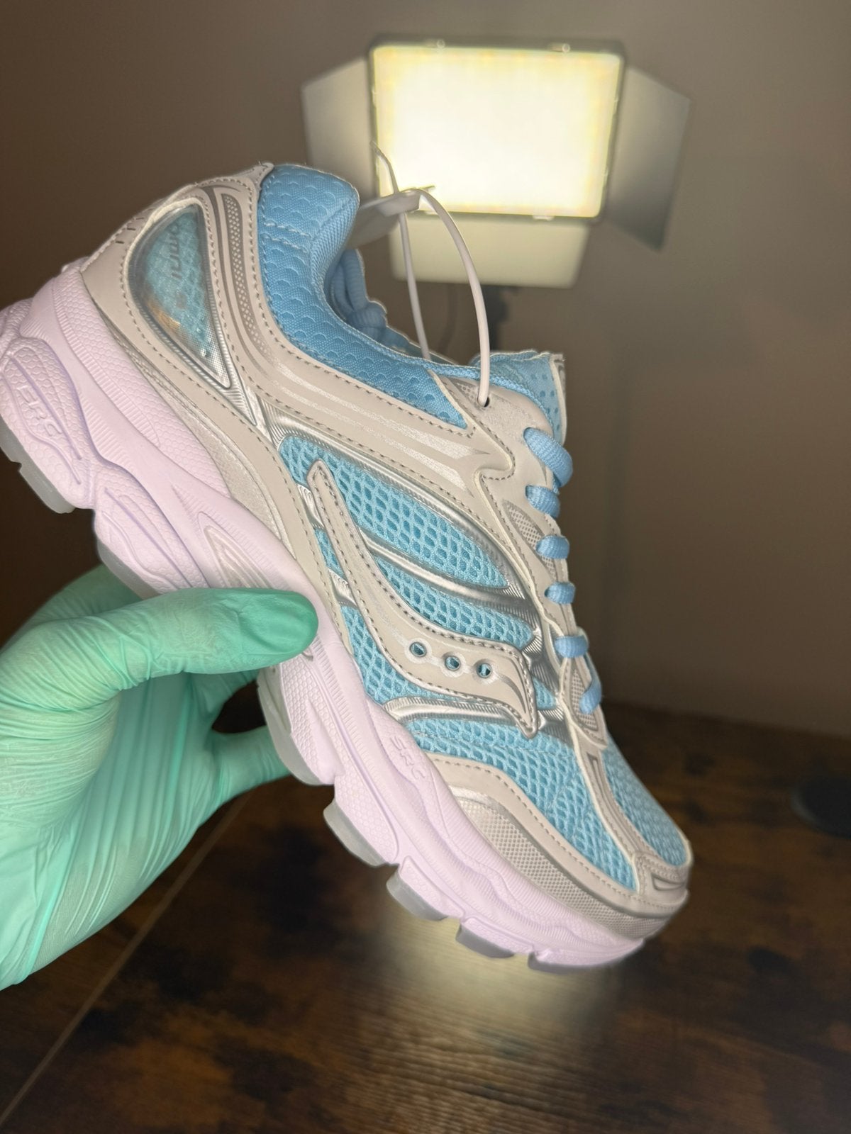 Saucony ProGrid Omni 9, Ophalen of Verzenden, Nieuw