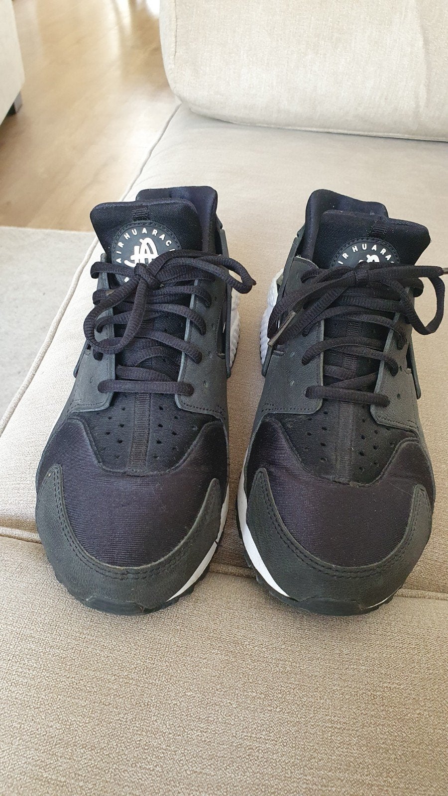 Nike Huarache sneakers Maat 42, Ophalen of Verzenden, Zo goed als nieuw, Zwart, Sneakers of Gympen