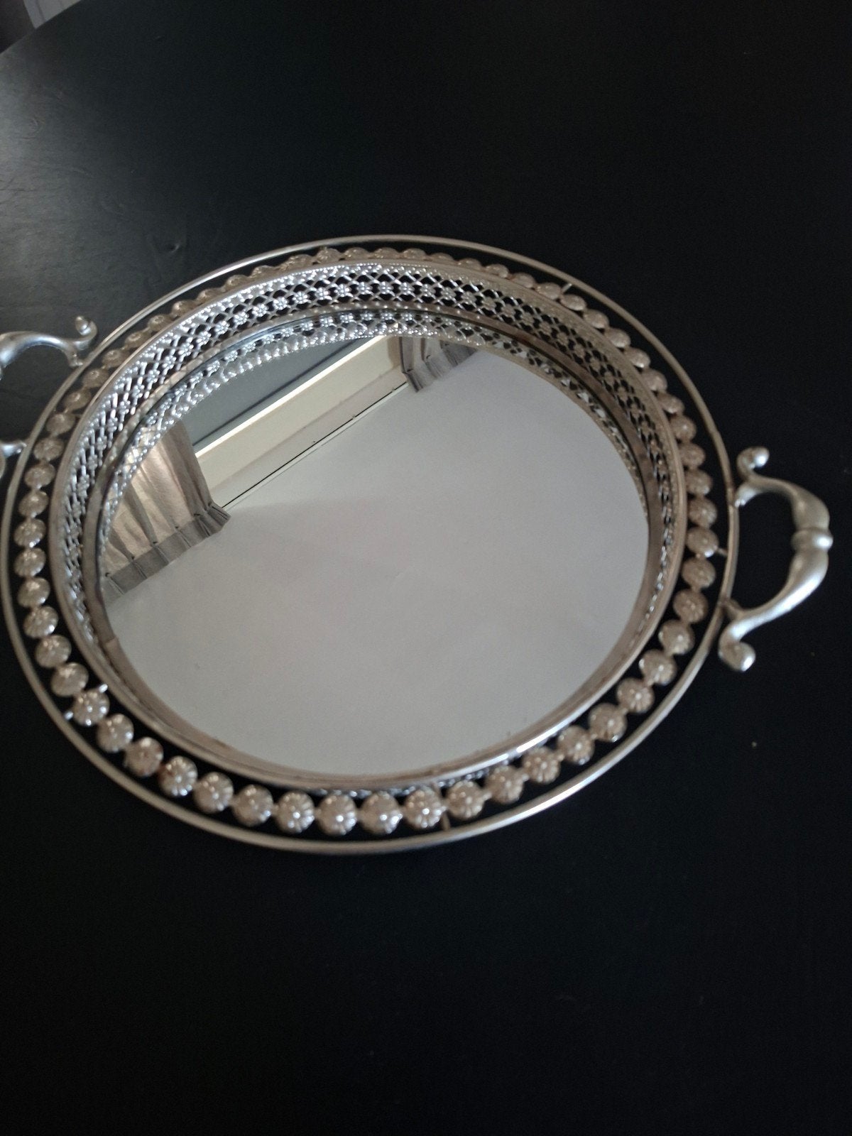 Rond Zilverkleurig Dienblad met Spiegel/ spiegel7, Huis en Inrichting, Woonaccessoires | Dienbladen, Met opstaande rand, Rond