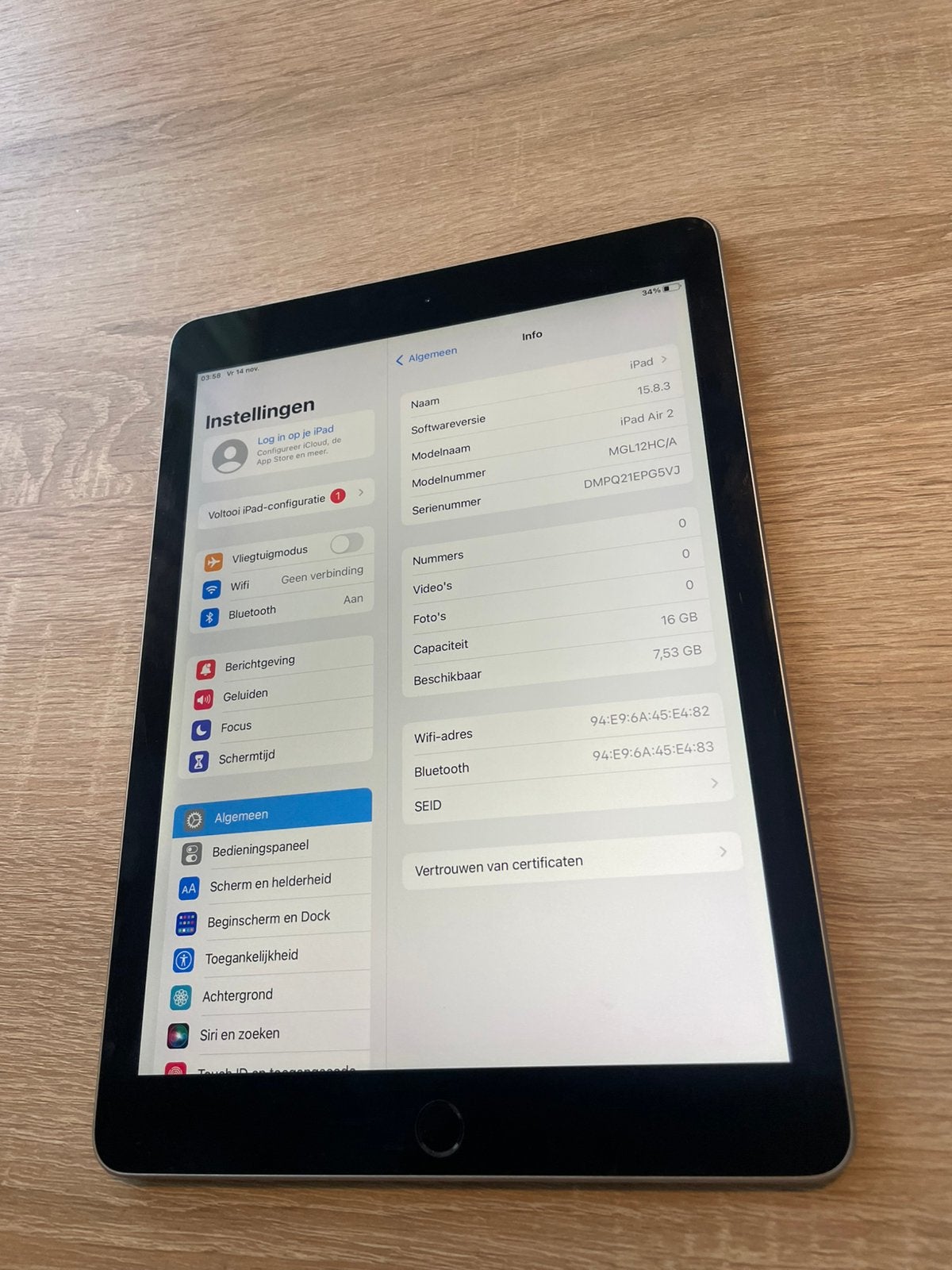 apple iPad air 2 16GB, Ophalen of Verzenden, Zo goed als nieuw, 10 inch, Bescherming voor- en achterkant