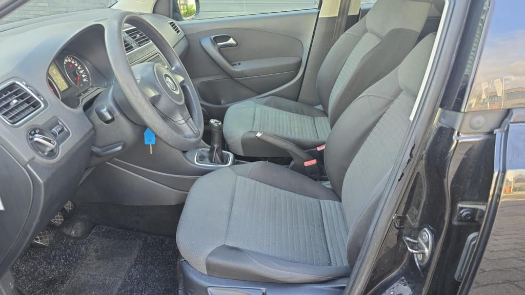 Volkswagen Polo 1.4 16V HIGHLINE (bj 2010), Auto's, 970 kg, 86 pk, Electronic Stability Program (ESP), Zwart