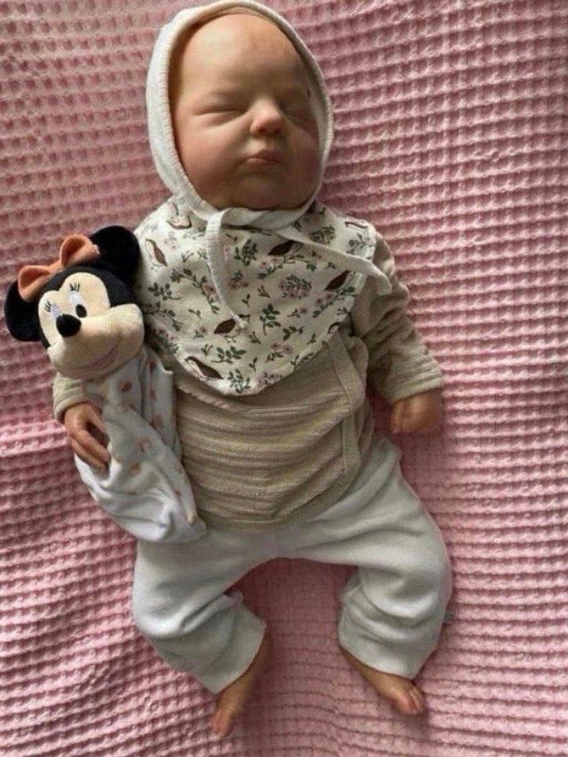 Uniek Reborn baby meisje ❤️🧸, Verzenden, Zo goed als nieuw, Babypop, Levensecht of Reborn