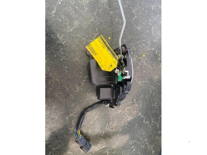 Deurslot Mechaniek 4Deurs links-voor van een Kia Sorento, -, -, -, 3 maanden garantie