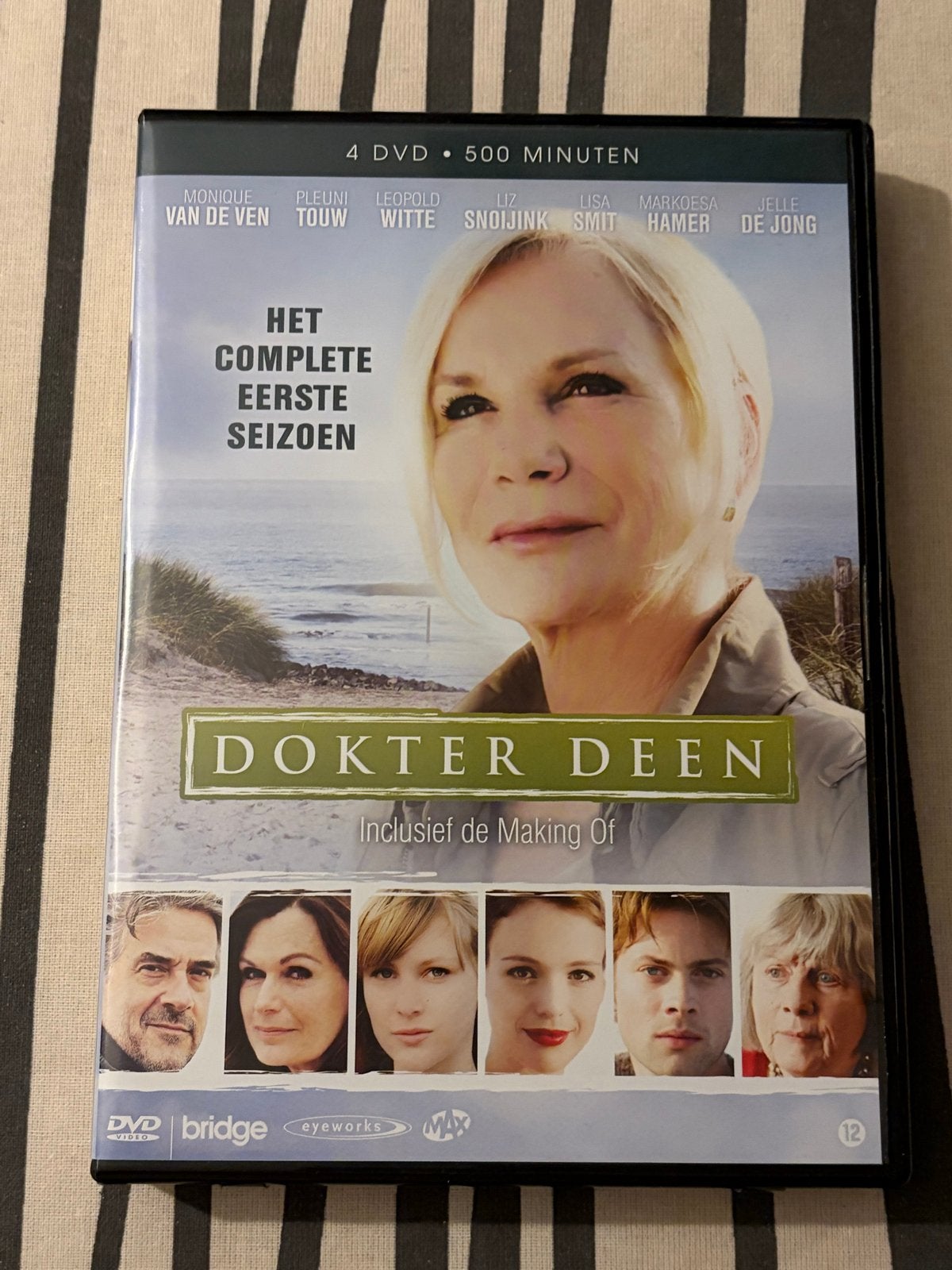 Dokter Deen - Het Complete Eerste Seizoen (4 DVD), Bonusmateriaal, Seizoen 1, Verzenden, Drama