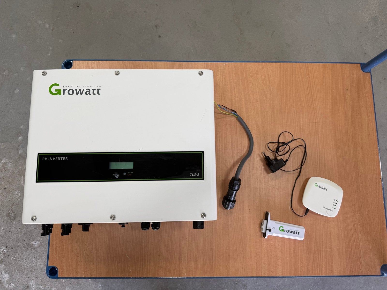 Growatt 6000TL3-S omvormer met Wifi Dongle en Shine Lanbox, Ophalen of Verzenden, Zo goed als nieuw, Overige typen, 200 wattpiek of meer