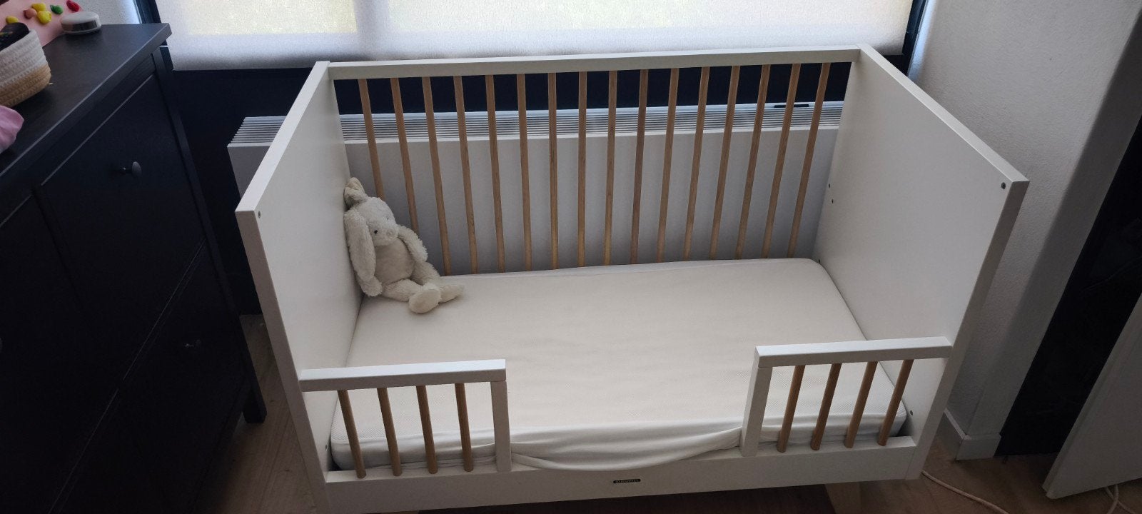 Kidsmill Lars ledikant met matras en matras Beschermer, Ophalen, Gebruikt, Jongetje of Meisje