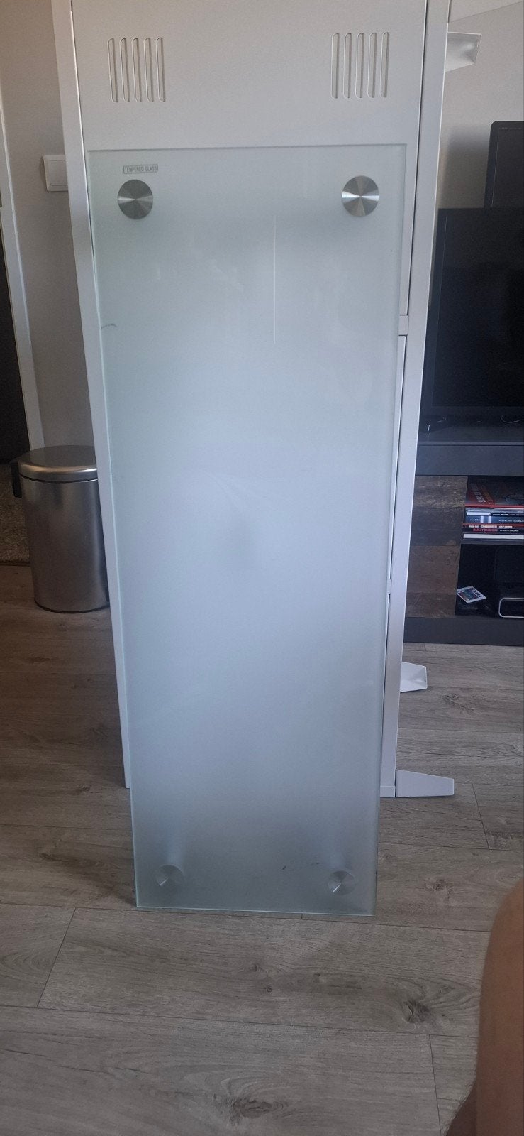 TV meubel met 3 lades en glazen ophoging, Ophalen, Gebruikt, 100 tot 150 cm, Glas