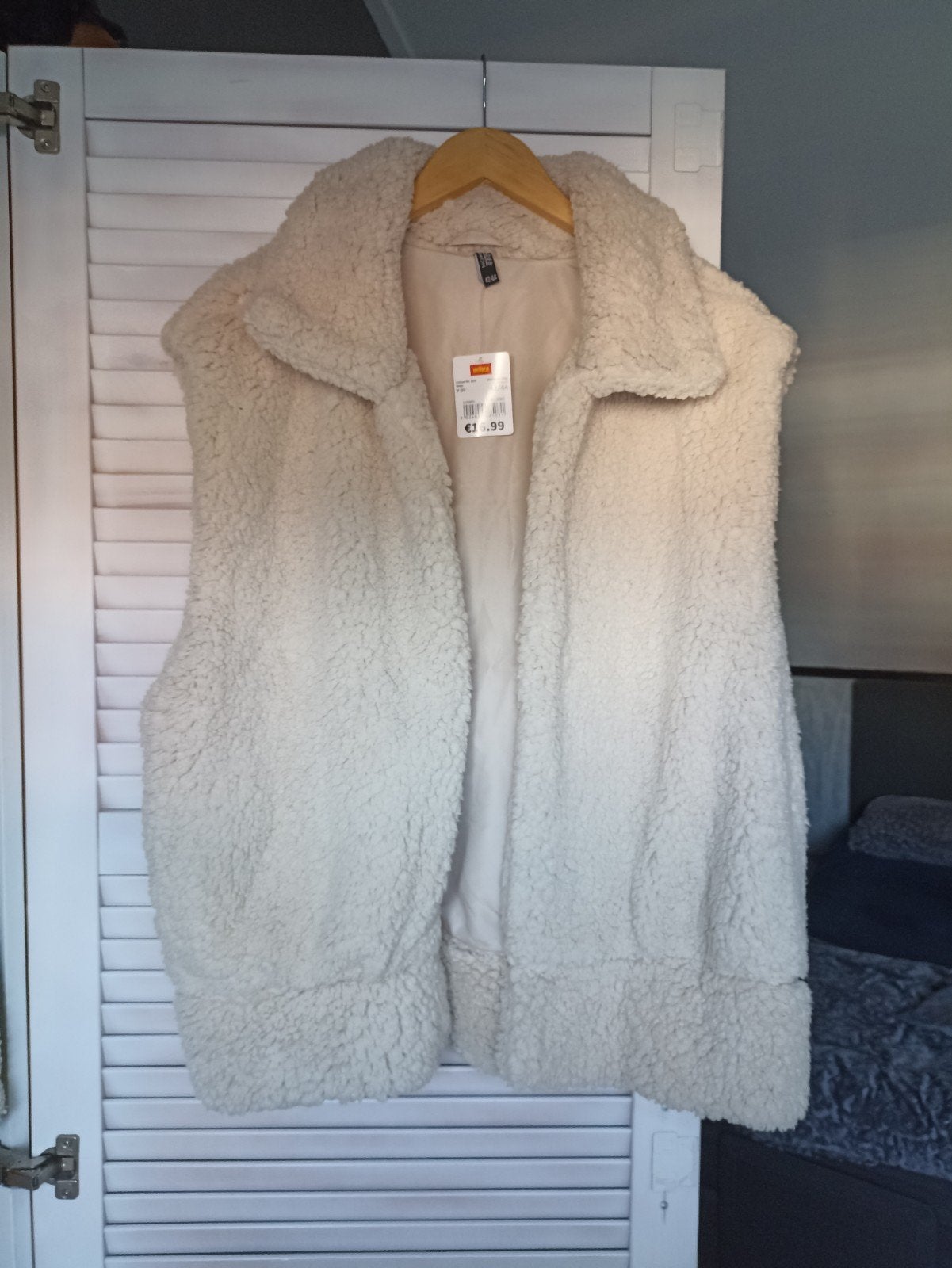 nieuw fluffy gilet/ vest, Kleding | Dames, Ophalen of Verzenden, Nieuw