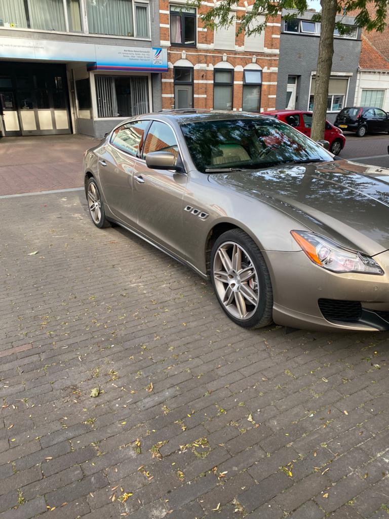 Maserati Quattroporte 3.8 V8 GTS 2015 Grijs, Automaat, Achterwielaandrijving, 120 €/maand, 1925 kg
