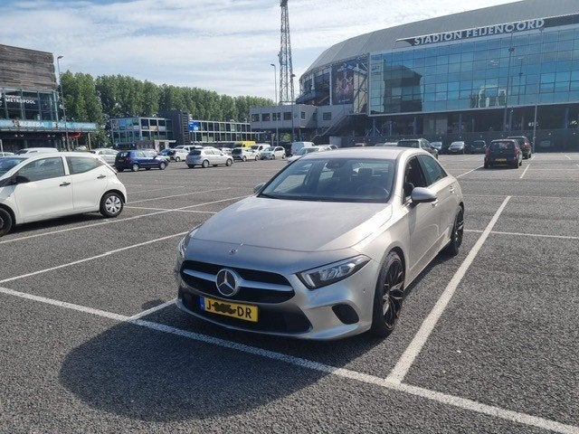 Mercedes-Benz A 200 Automaat | 2020 | 132.000 KM | Apk 2028, Stof, Zwart, Particulier, Sedan