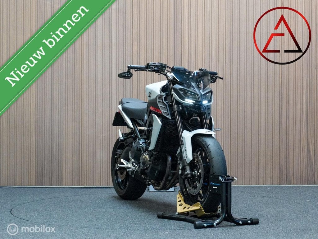 Yamaha MT-09 2018 | Quickshifter + BlackWidow | 8.838km, Info@yamaha.nl, Christiaan huygensweg 32D, Bedrijf, Meer dan 35 kW