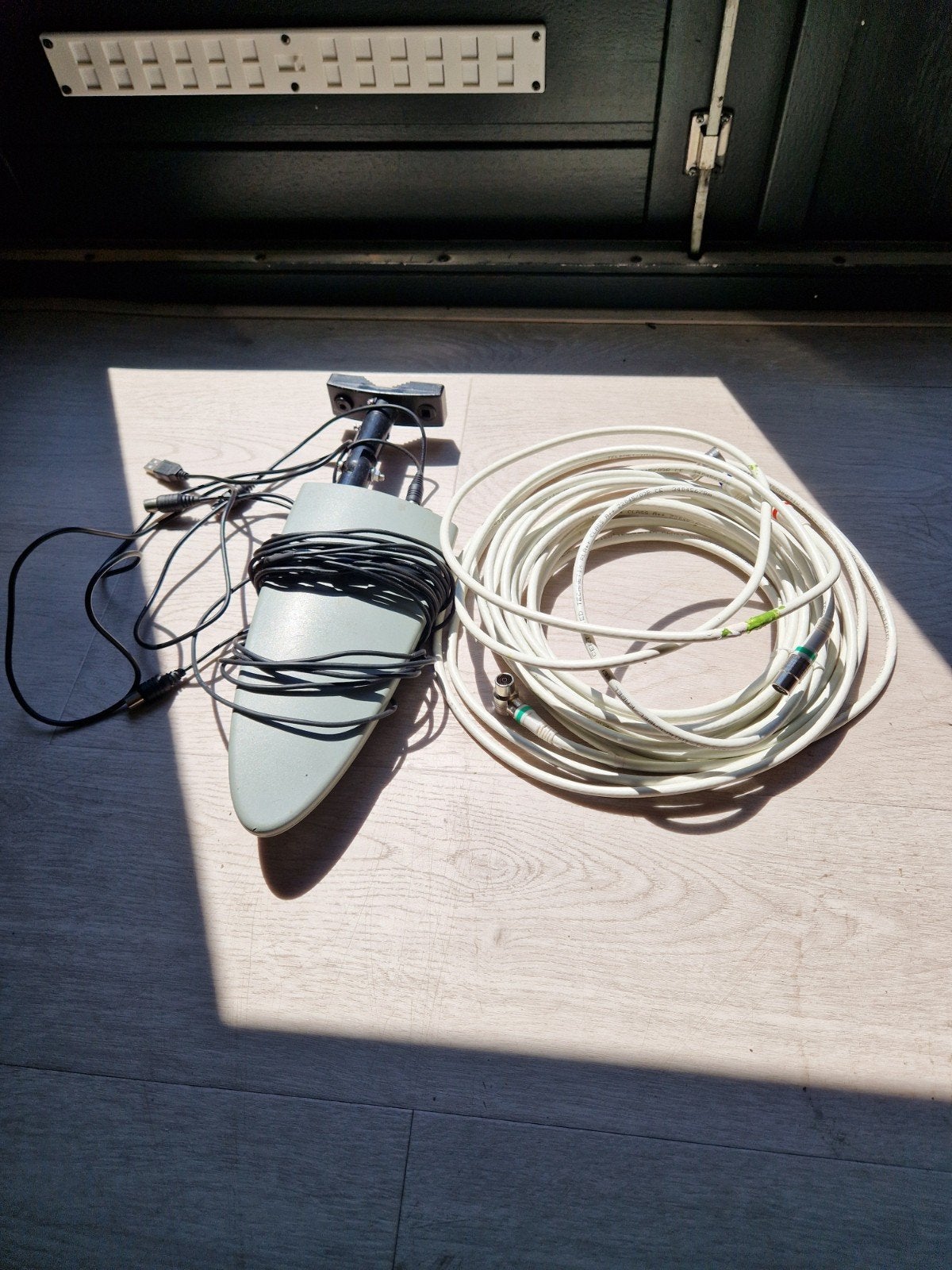 Digitenne buitenantenne met coaxkabel, Ophalen of Verzenden, Gebruikt, Antenne