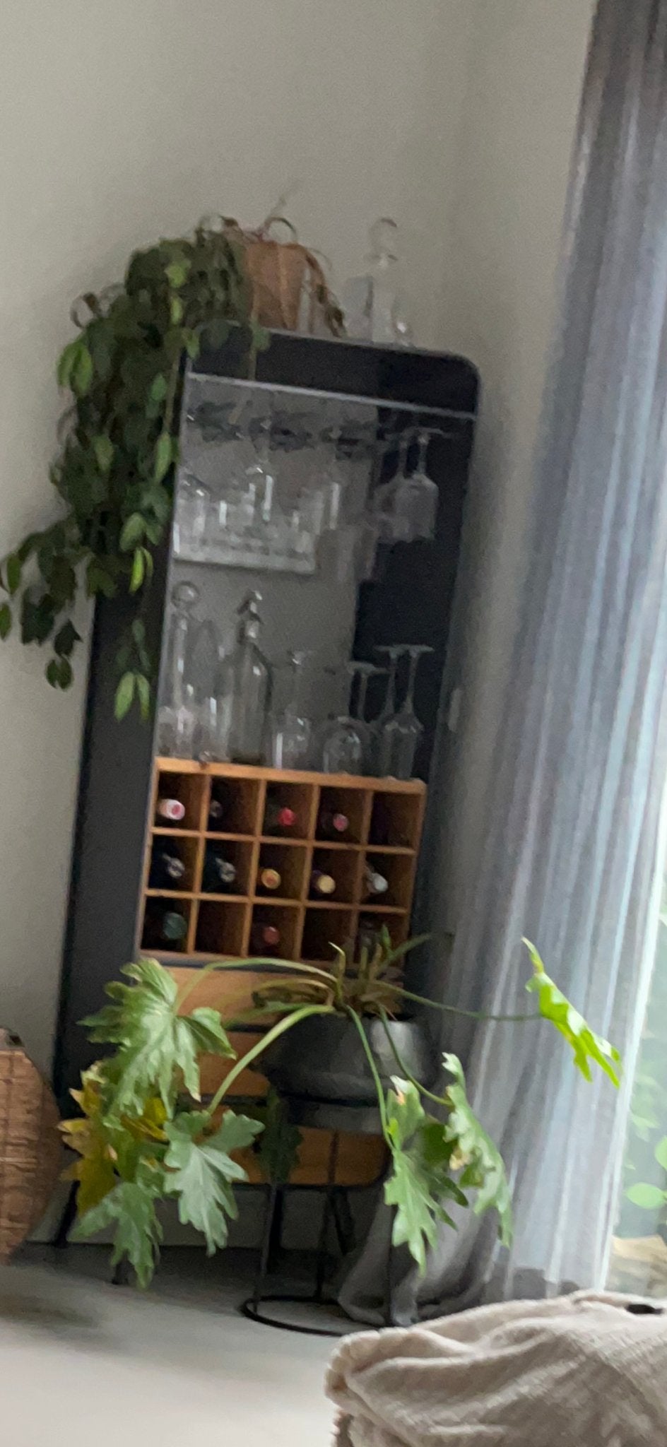 Dutchbone Vino Wijnkast - Industrieel Design, Ophalen, Gebruikt