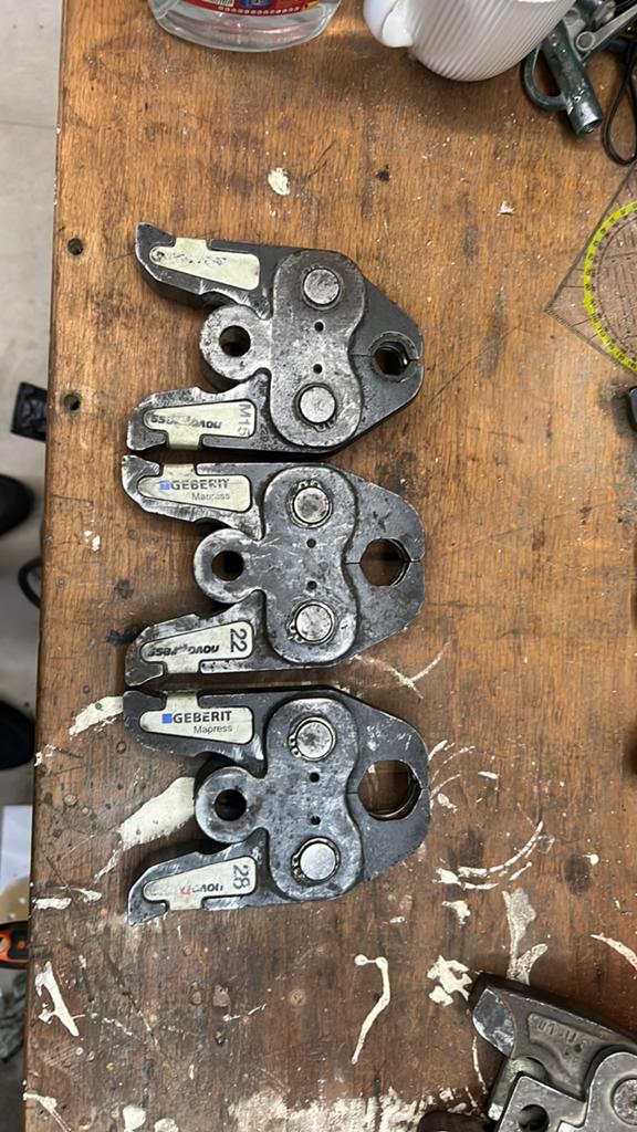 Persbekken geberit mapress