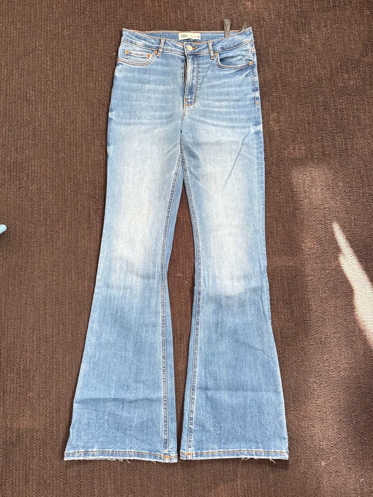 Zara flared jeans -  (confectie 38), Kleding | Dames, Ophalen of Verzenden, Zo goed als nieuw, Blauw, W30 - W32 (confectie 38/40)