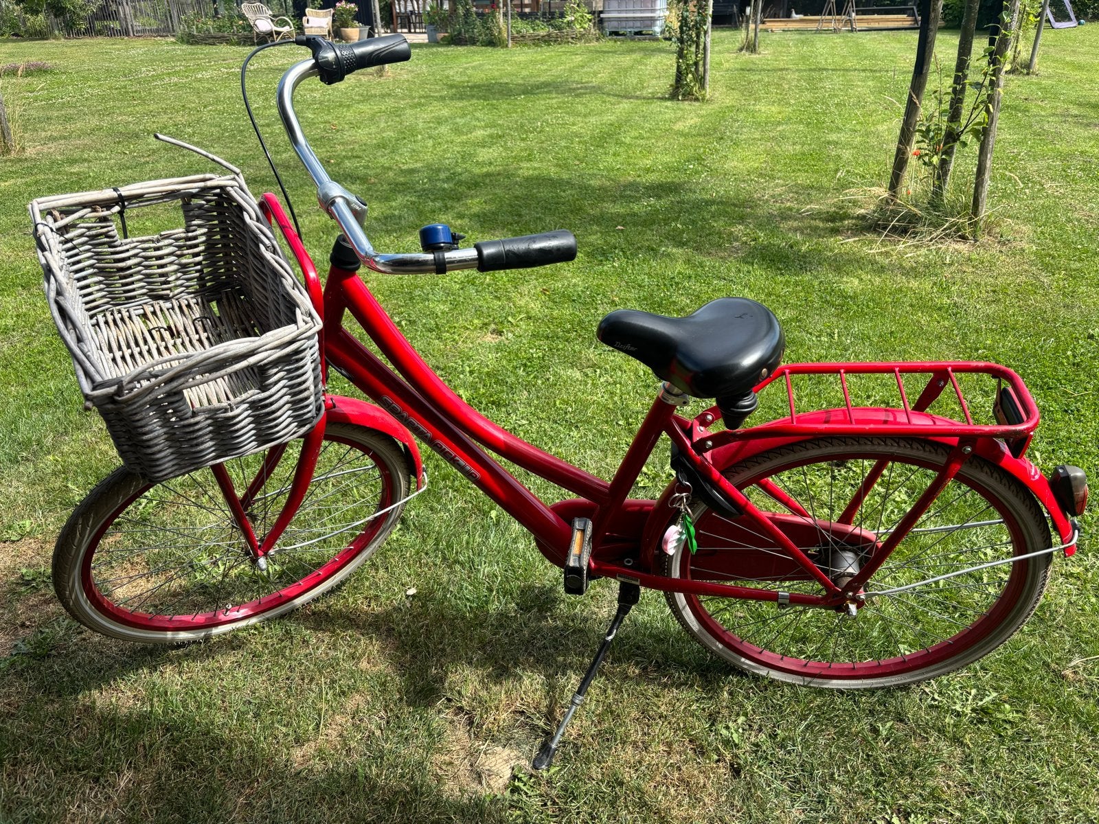 Sparta Pick-Up kinderfiets 24inch Rood met Mand, Fietsen en Brommers, Fietsen | Meisjes, Ophalen, Gebruikt, 26 inch of meer, Versnellingen
