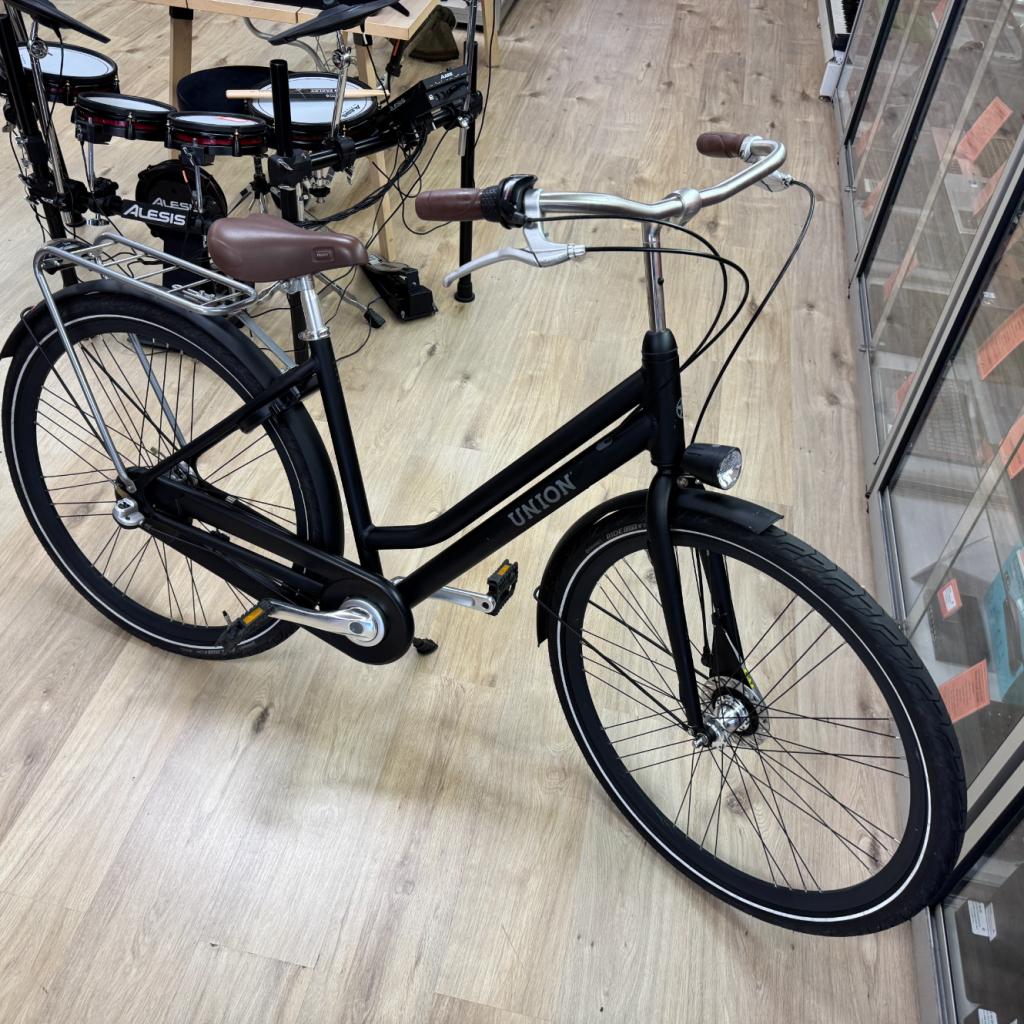 Union Curb Damesfiets Zwart | Zeer Nette Staat, Flex Ltd., Zo goed als nieuw, https://flex.com/contact-us, Nobelstraat 10, 5807 GA Oostrum LB, Limburg, Nederland