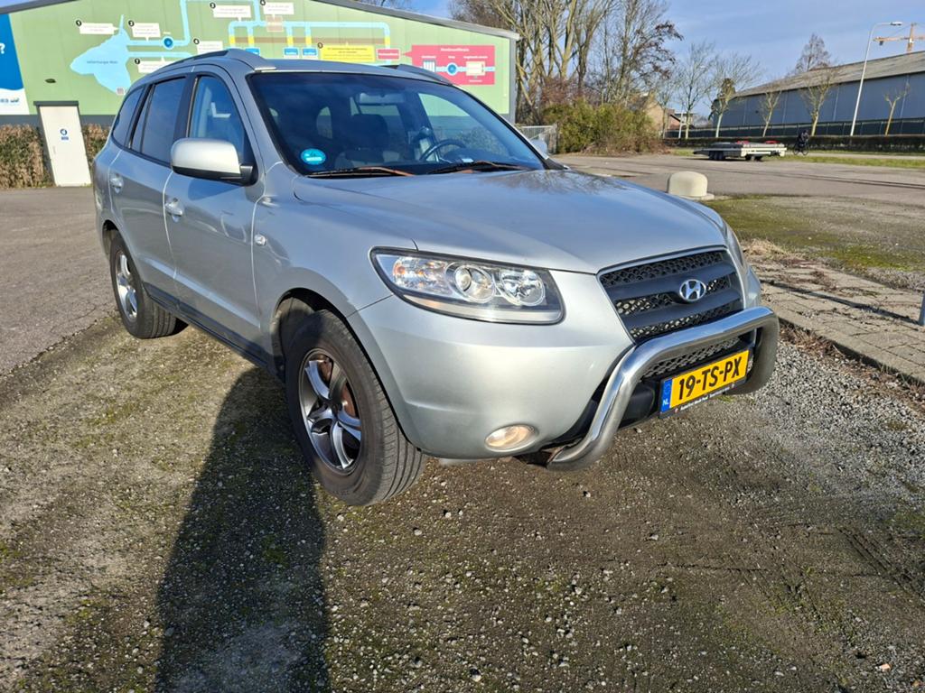 Hyundai Santa Fe 2.7 2WD 7-ST 2007 Grijs, Auto's, Voorwielaandrijving, Zwart, 2000 kg, Handgeschakeld