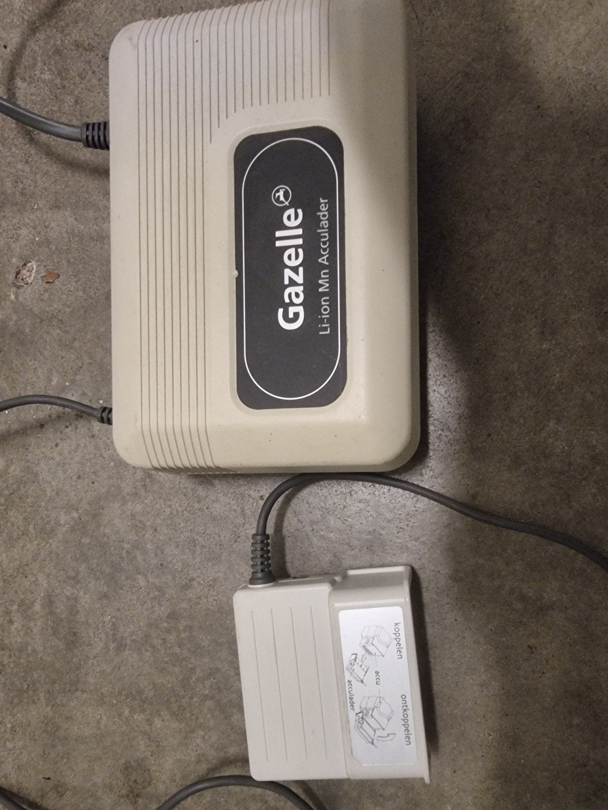 oplader Flyer en GAZELLE EASYGLIDER Panasonic 26/  29V orgin, Ophalen of Verzenden, Gazelle