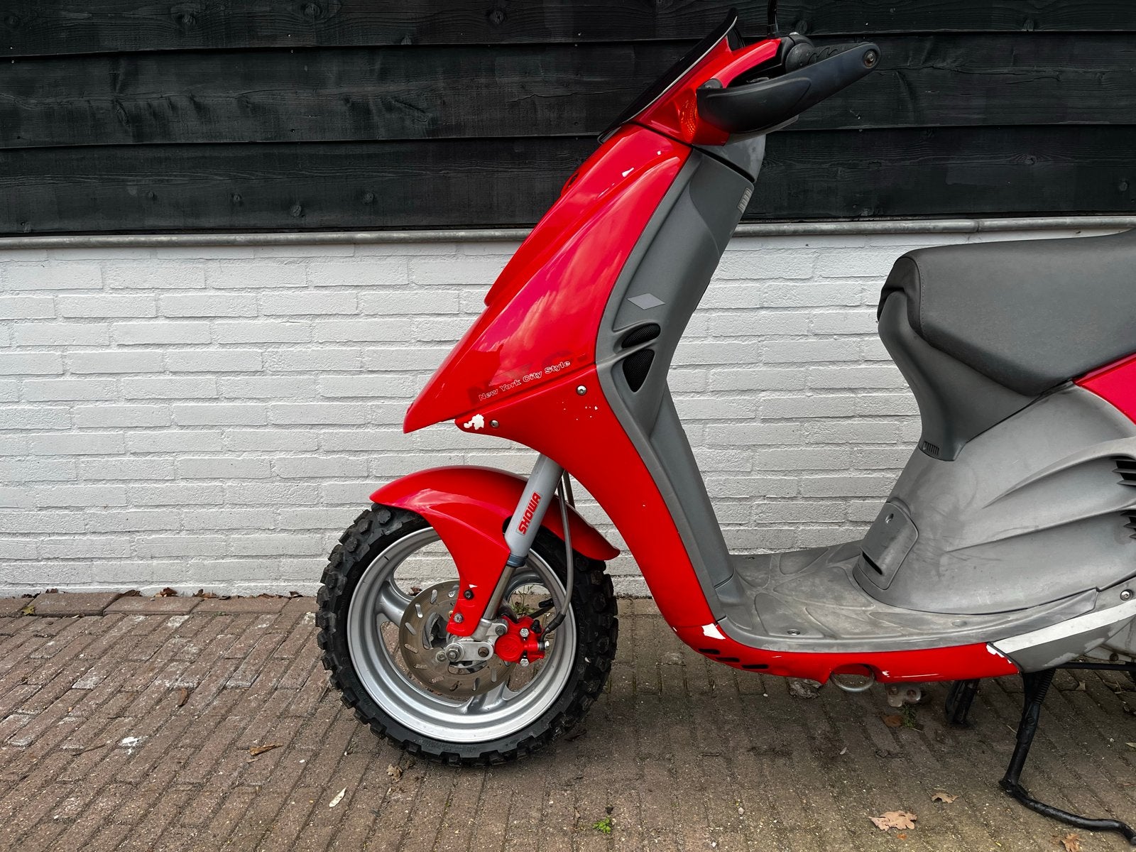 Derbi Manhattan 50cc 2t LC - Zo goed als nieuw!, Fietsen en Brommers, Brommers | Derbi, Ophalen, Maximaal 45 km/u, Zo goed als nieuw