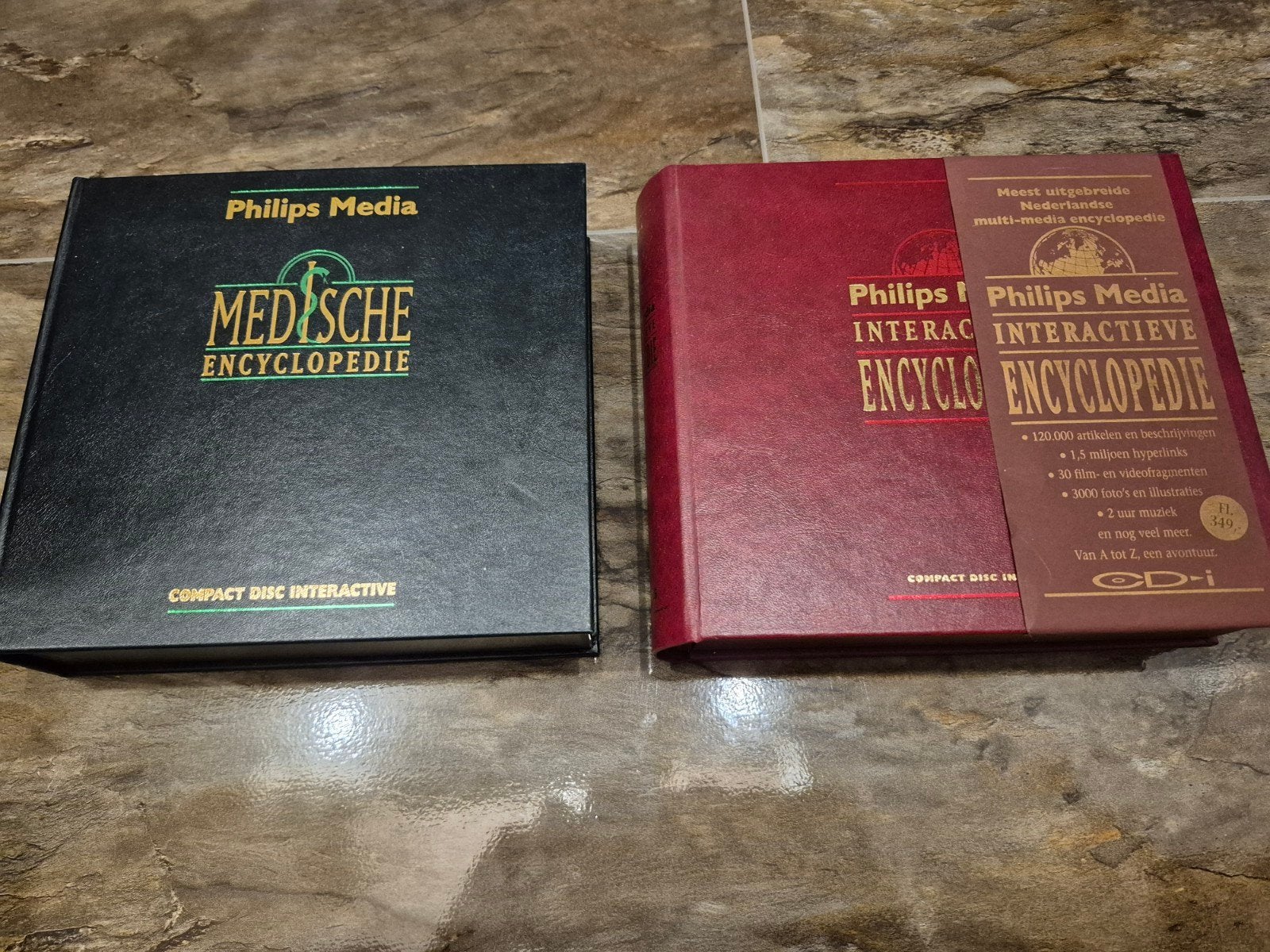 Philips CDI Medische & Interactieve Encyclopedie Luxe, Computers en Software, Educatie- en Cursussoftware, Zo goed als nieuw, Ophalen of Verzenden