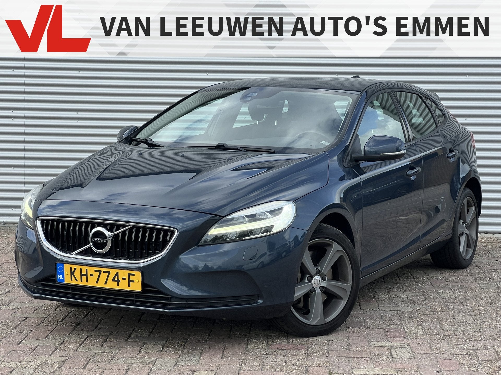Volvo V40 1.5 T3 Nordic+ | Nieuw Binnen! | Stoelverwarming |, Auto's, 4 cilinders, 700 kg, Blauw, Leder en Stof