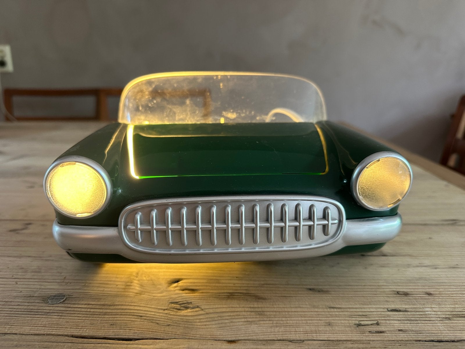 Uniek wandlampje Chevrolet Corvette, Kunststof, Met schakelaar, IKEA, E14 (klein)
