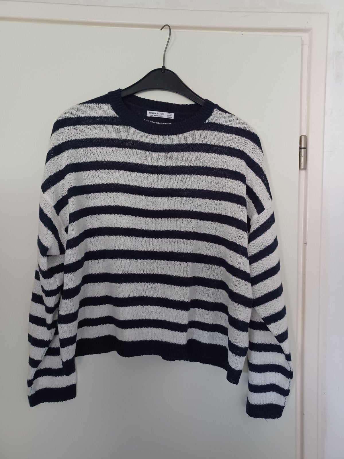 Berska trui, Kleding | Dames, Truien en Vesten, Maat 38/40 (M), Blauw, Zo goed als nieuw, Bershka