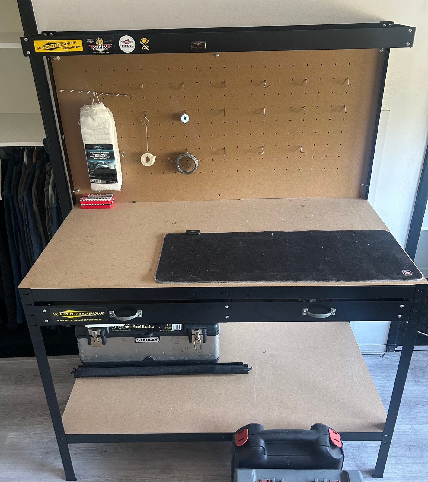 Werkbank met lade, opbouw en gereedschapswand - Zwart, Ophalen, Zo goed als nieuw, 70 tot 120 cm
