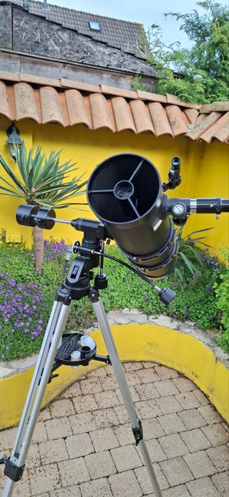 Goede telescoop, Lenzentelescoop (refractor), 80 tot 200 mm, Met statief, Ophalen of Verzenden